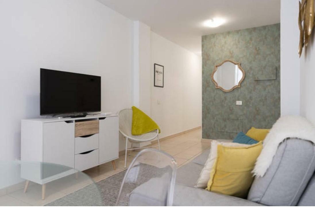 Stylish Apartment In Canteras Beach Las Palmas de Gran Canaria Kültér fotó